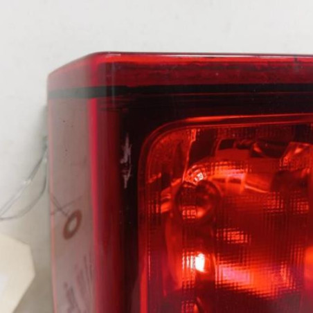 Feu de pare choc arriere droit RENAULT TRAFIC 3 COURT