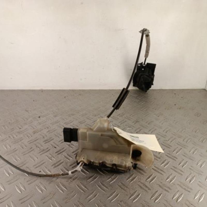 Serrure avant gauche CITROEN JUMPY 3 XS