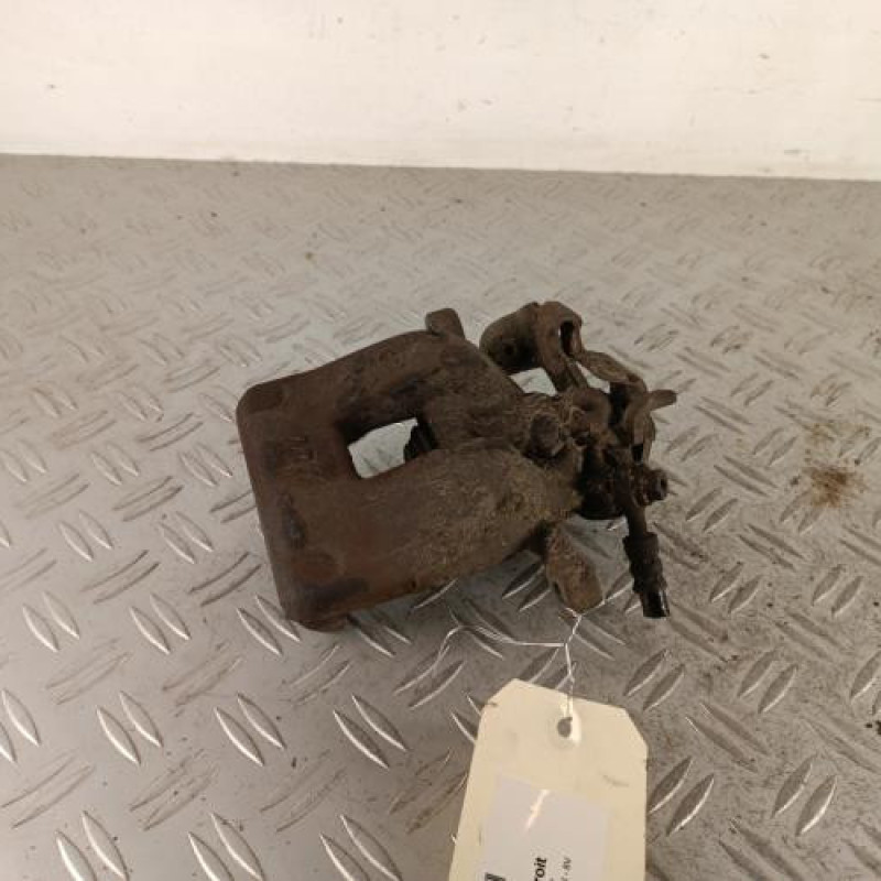 Etrier arriere droit (freinage) CITROEN JUMPY 3 XS Etrier arriere droit (freinage) CITROEN JUMPY 3 XS