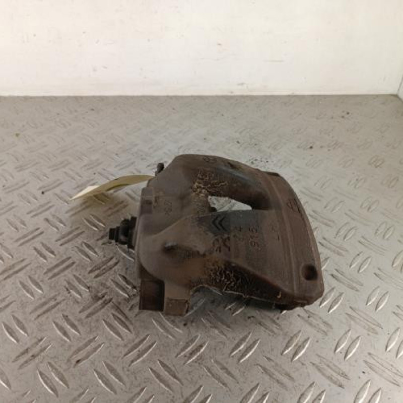 Etrier avant gauche (freinage) CITROEN JUMPY 3 XS Etrier avant gauche (freinage) CITROEN JUMPY 3 XS