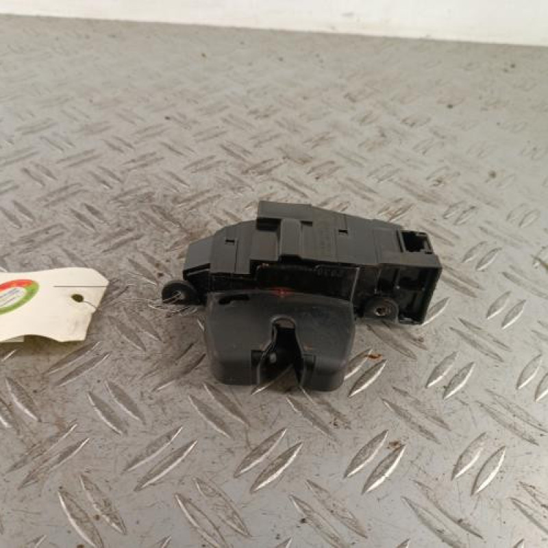 Serrure de hayon PEUGEOT 207 Serrure de hayon PEUGEOT 207