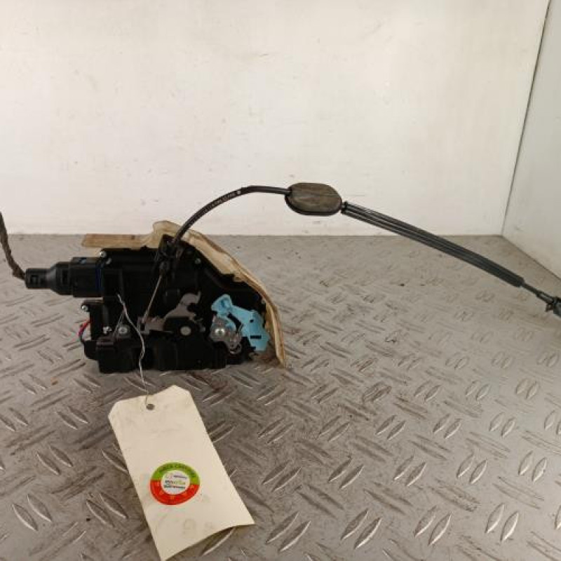 Serrure avant droit VOLKSWAGEN GOLF PLUS Serrure avant droit VOLKSWAGEN GOLF PLUS