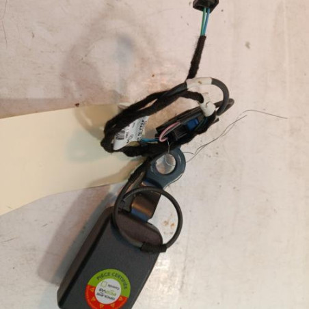 Attache ceinture avant droit DACIA DUSTER 1 Photo n°1