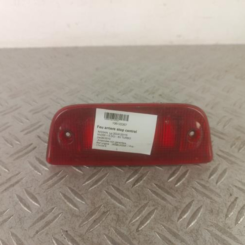 Feu arriere stop central NISSAN NV200