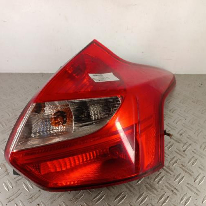 Feu arriere principal droit (feux) FORD FOCUS 3 Feu arriere principal droit (feux) FORD FOCUS 3