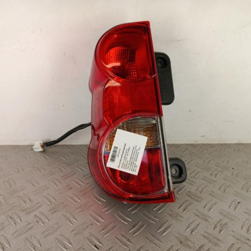 Feu arriere principal gauche (feux) NISSAN NV200