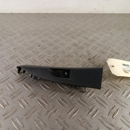 Interrupteur de leve vitre arriere gauche OPEL ZAFIRA TOURER C Photo n°1