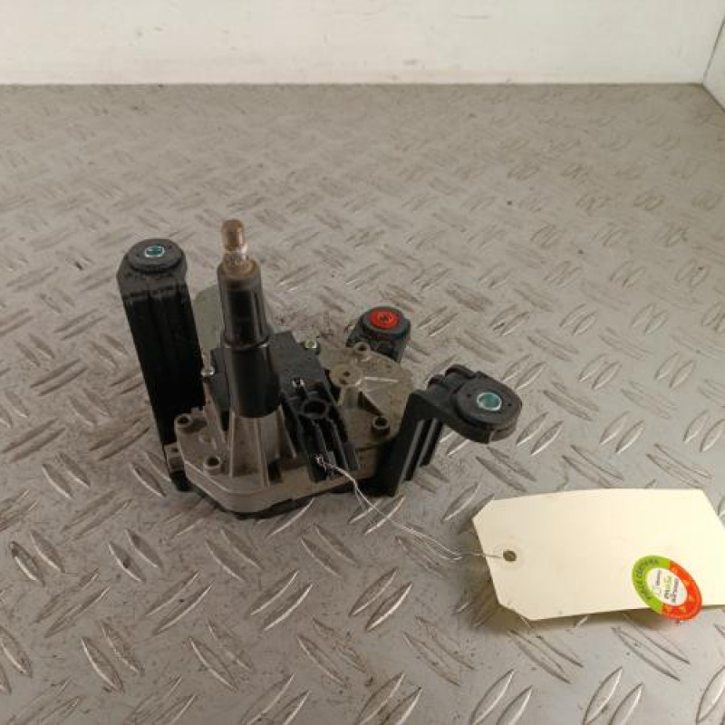 Moteur essuie glace arriere OPEL ZAFIRA TOURER C Moteur essuie glace arriere OPEL ZAFIRA TOURER C
