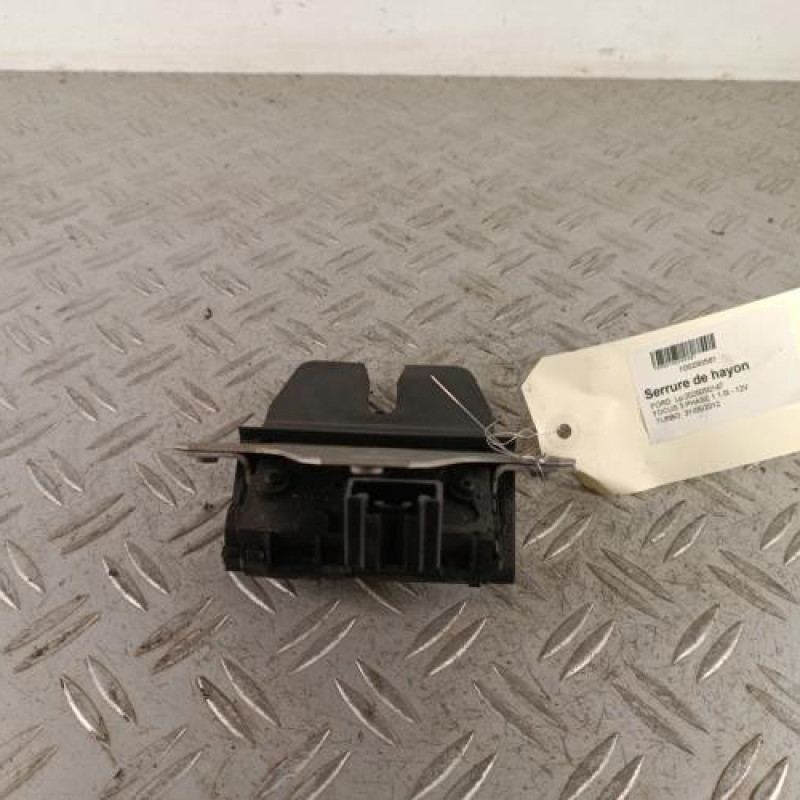 Serrure de hayon FORD FOCUS 3 Serrure de hayon FORD FOCUS 3