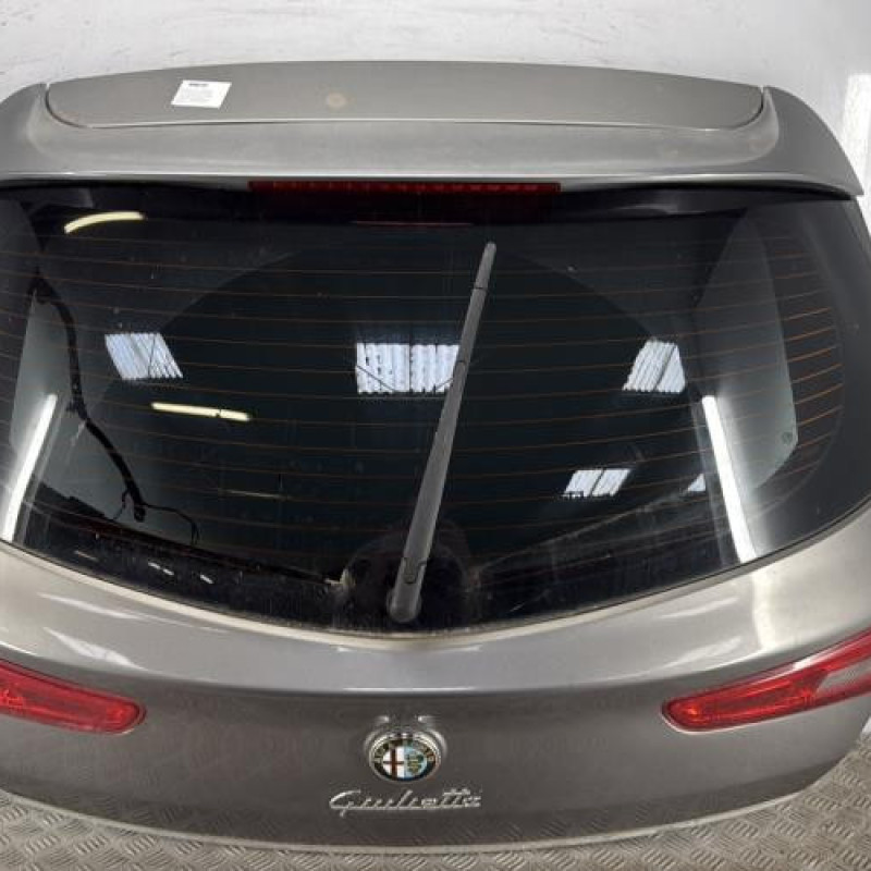 Malle/Hayon arriere ALFA ROMEO GIULIETTA 2