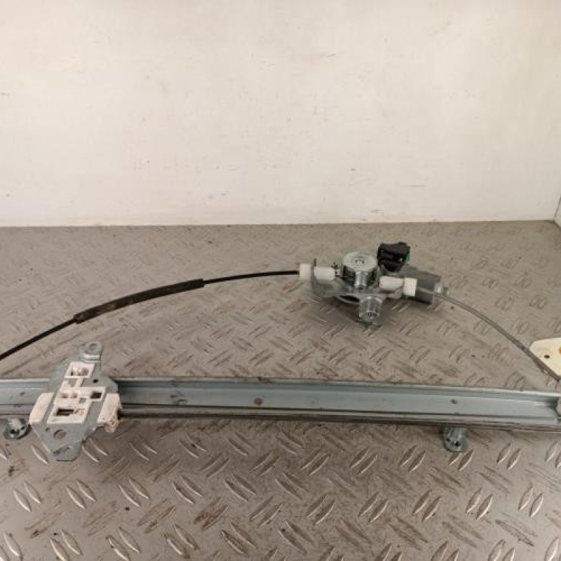 Leve vitre electrique avant gauche NISSAN NV200