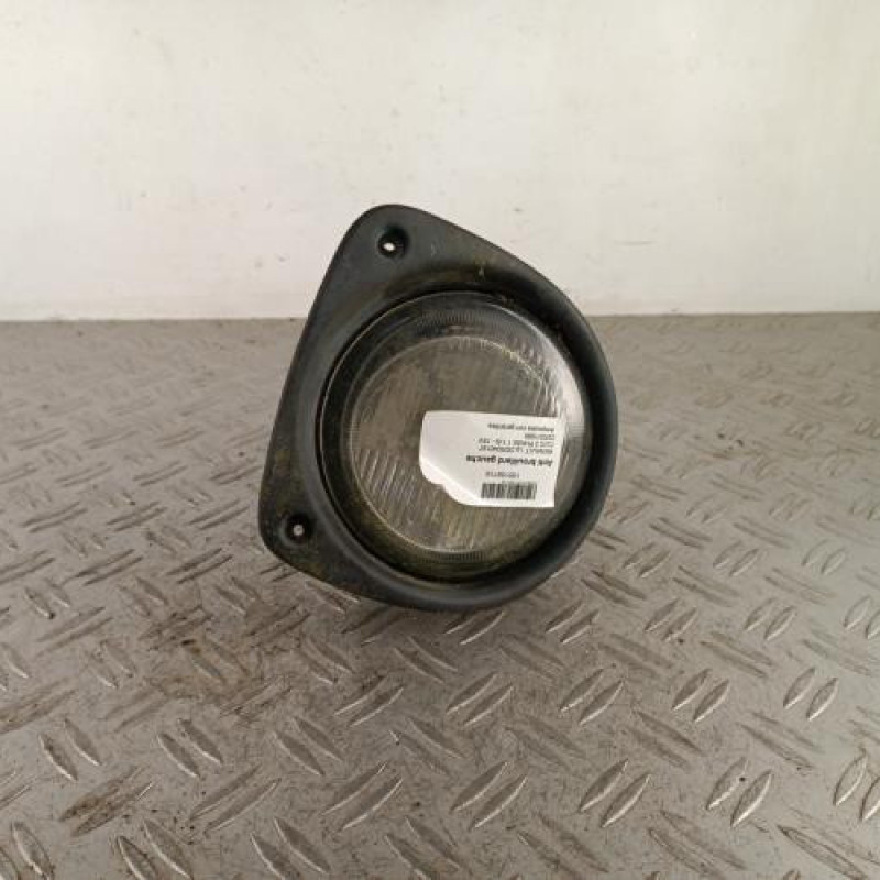 Anti brouillard gauche (feux) RENAULT CLIO 2 Anti brouillard gauche (feux) RENAULT CLIO 2