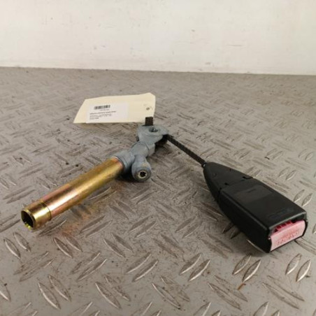 Attache ceinture avant droit RENAULT CLIO 2 Photo n°1