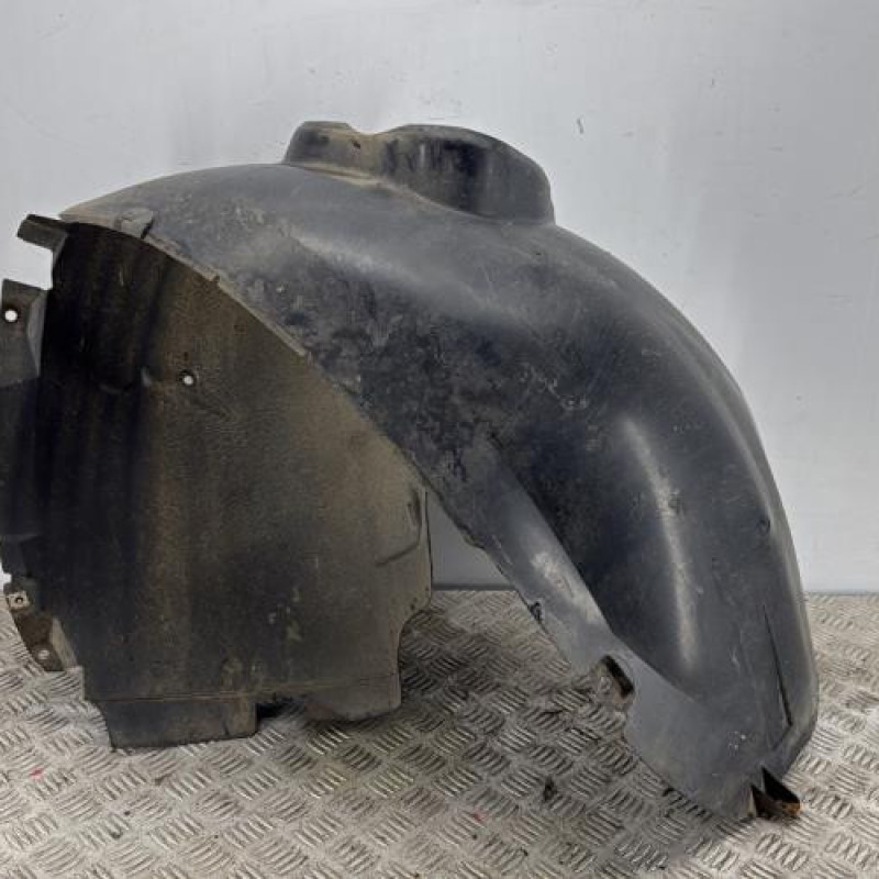 Pare boue avant gauche FORD FOCUS 2