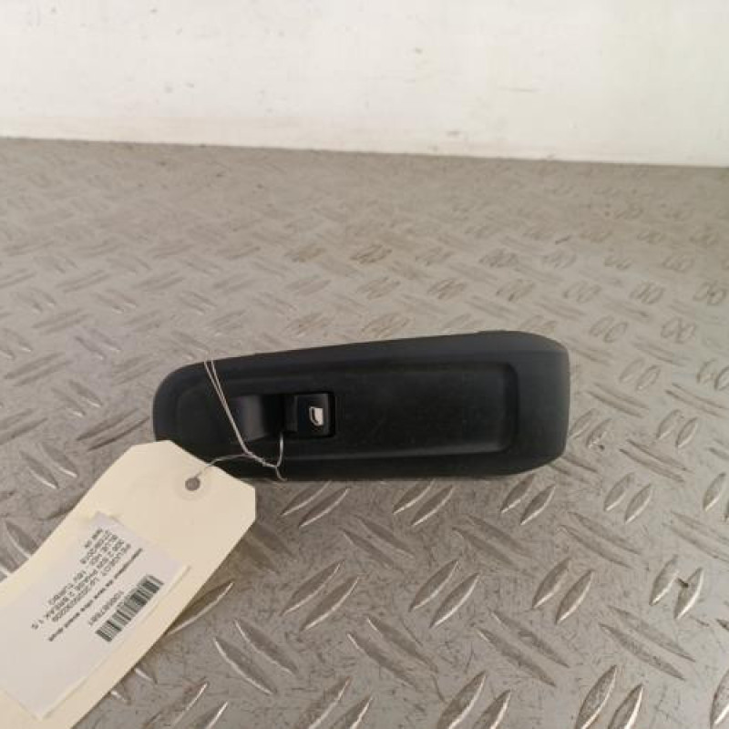 Interrupteur de leve vitre avant droit PEUGEOT 308 2 SW
