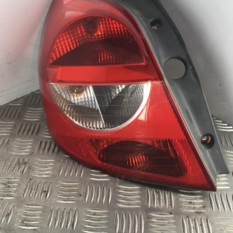 Feu arriere principal gauche (feux) RENAULT CLIO 3
