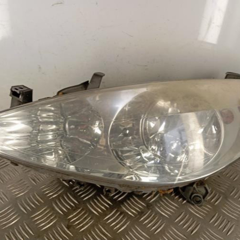 Optique avant principal gauche (feux)(phare) PEUGEOT 307