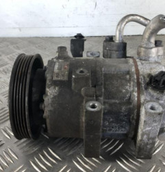 Compresseur clim KIA CARENS 4