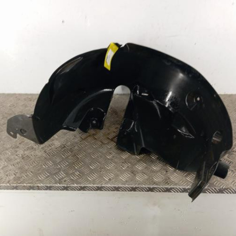 Pare boue arriere droit RENAULT CLIO 4 Pare boue arriere droit RENAULT CLIO 4