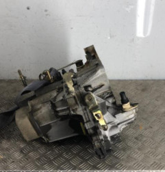 Boite de vitesses PEUGEOT 205 Photo n°4