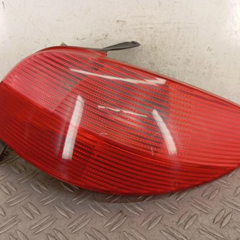 Feu arriere principal droit (feux) PEUGEOT 206