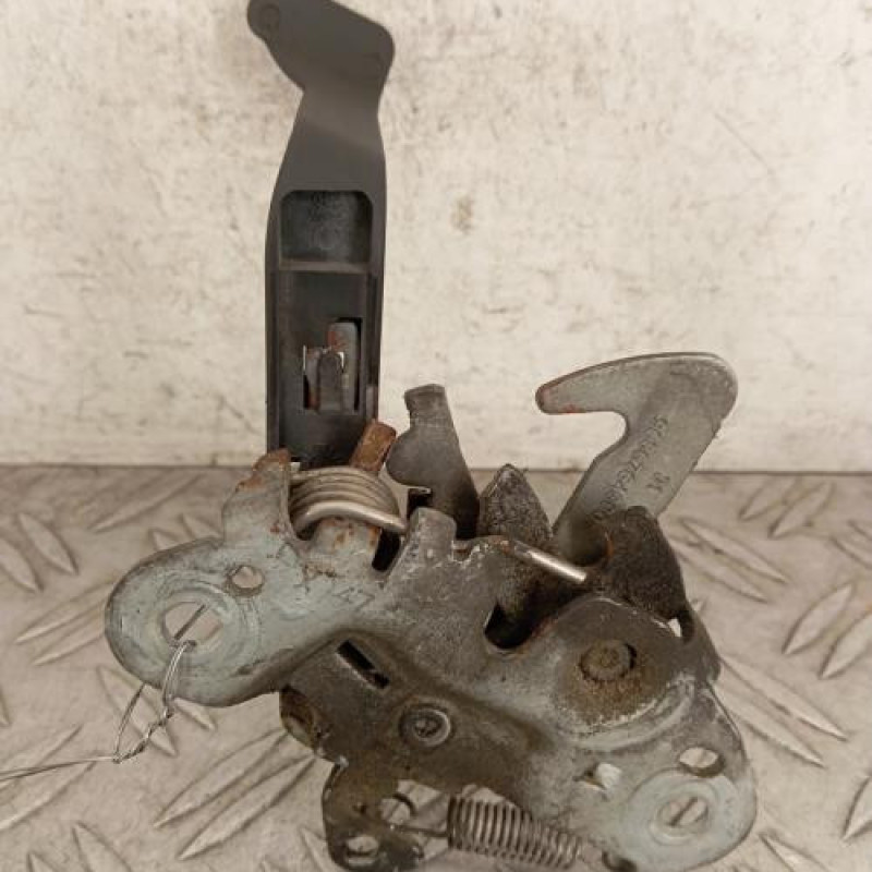 Serrure de capot PEUGEOT 407 Serrure de capot PEUGEOT 407