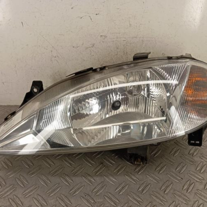 Optique avant principal gauche (feux)(phare) RENAULT MEGANE 1