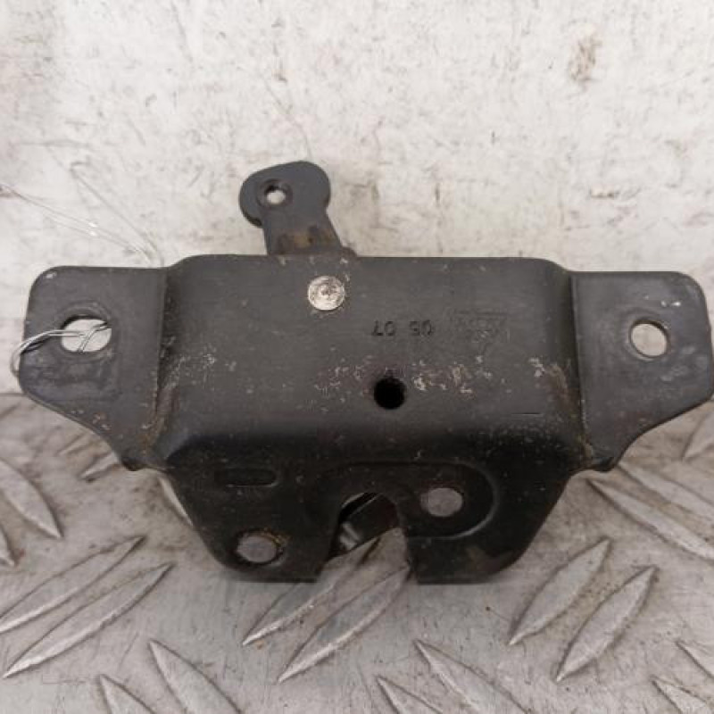 Serrure de hayon CITROEN BERLINGO 1 Serrure de hayon CITROEN BERLINGO 1