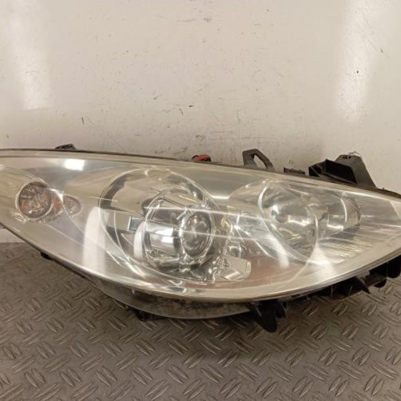 Optique avant principal droit (feux)(phare) PEUGEOT 307