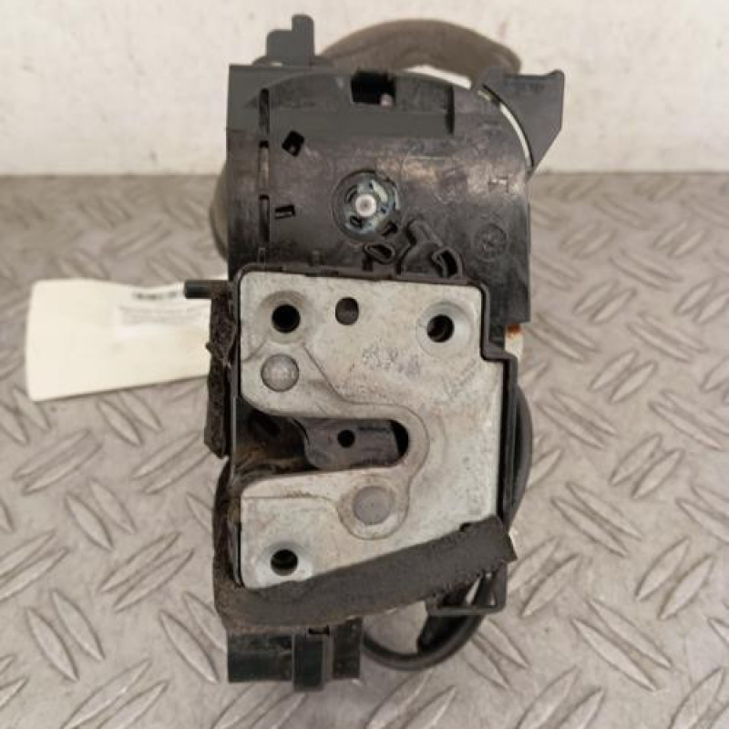 Serrure arriere gauche RENAULT CLIO 4