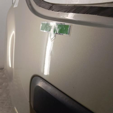 Malle/Hayon arriere DACIA DUSTER 1