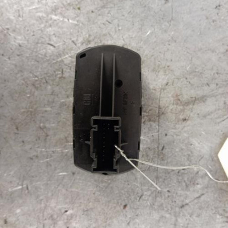 Interrupteur de leve vitre avant gauche OPEL CORSA E
