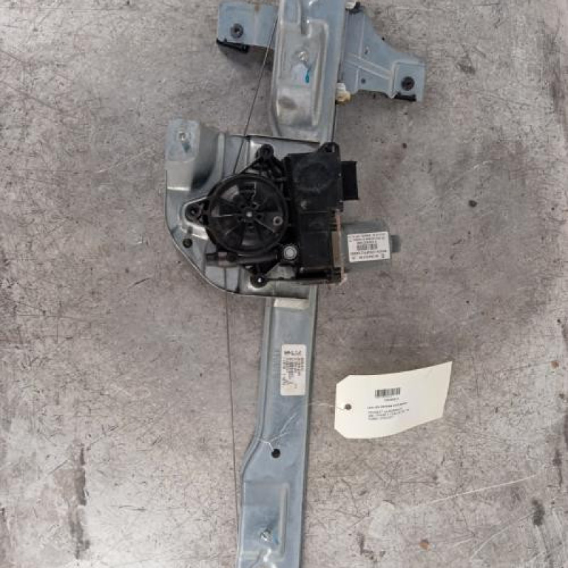Leve vitre electrique avant gauche PEUGEOT 208 1