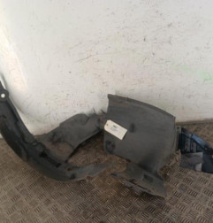 Pare boue avant droit RENAULT CLIO 2