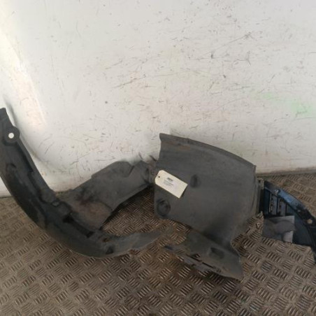 Pare boue avant droit RENAULT CLIO 2