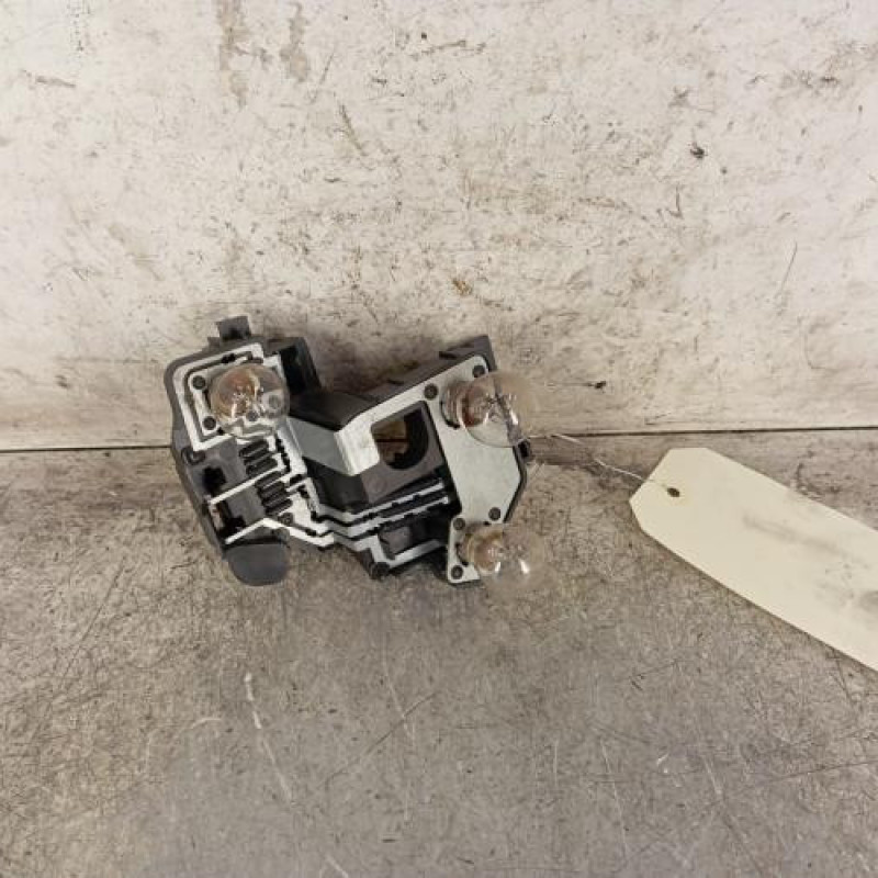 Platine feu arriere gauche PEUGEOT 206