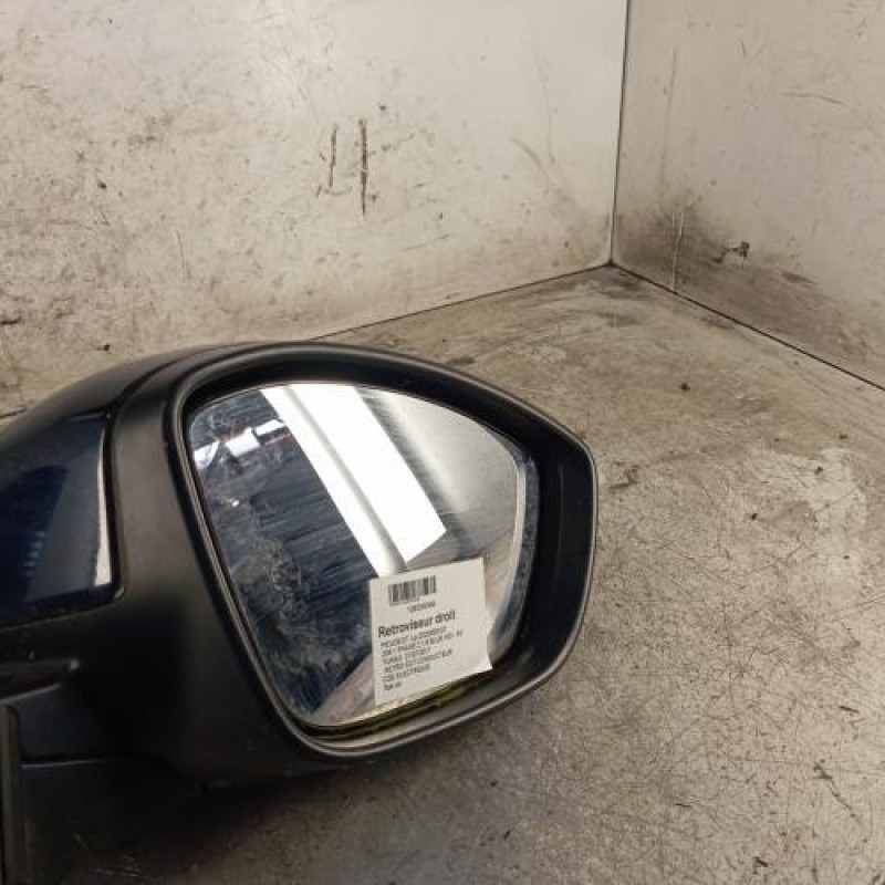 Retroviseur droit PEUGEOT 208 1