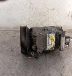 Compresseur clim RENAULT SCENIC 2 Photo n°1