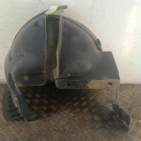 Pare boue avant droit RENAULT TRAFIC 2
