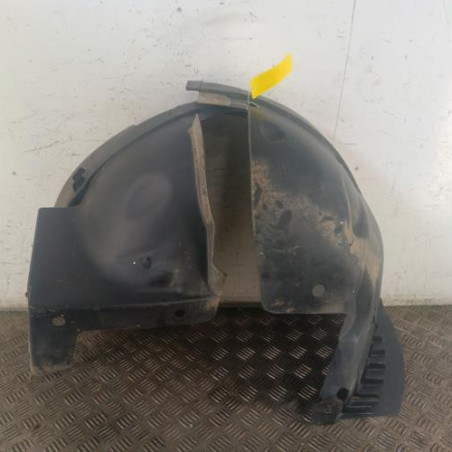 Pare boue avant gauche RENAULT TRAFIC 2