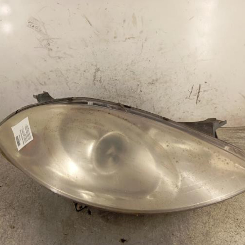 Optique avant principal droit (feux)(phare) MERCEDES CLASSE A 169