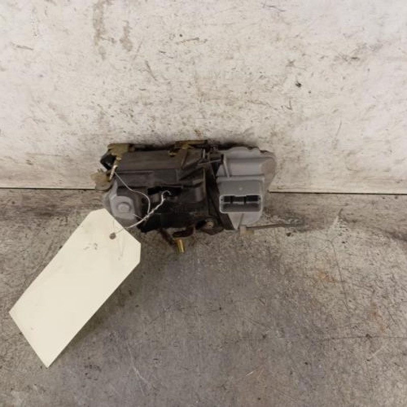Serrure avant gauche CITROEN XSARA PICASSO