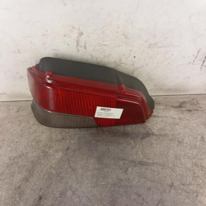 Feu arriere principal gauche (feux) PEUGEOT 106