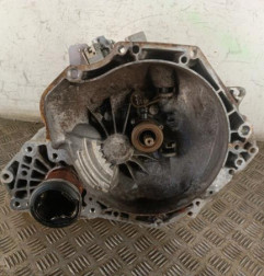 Boite de vitesses OPEL CORSA E Photo n°1