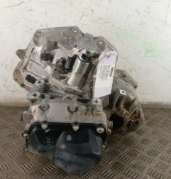Boite de vitesses OPEL CORSA E Photo n°3