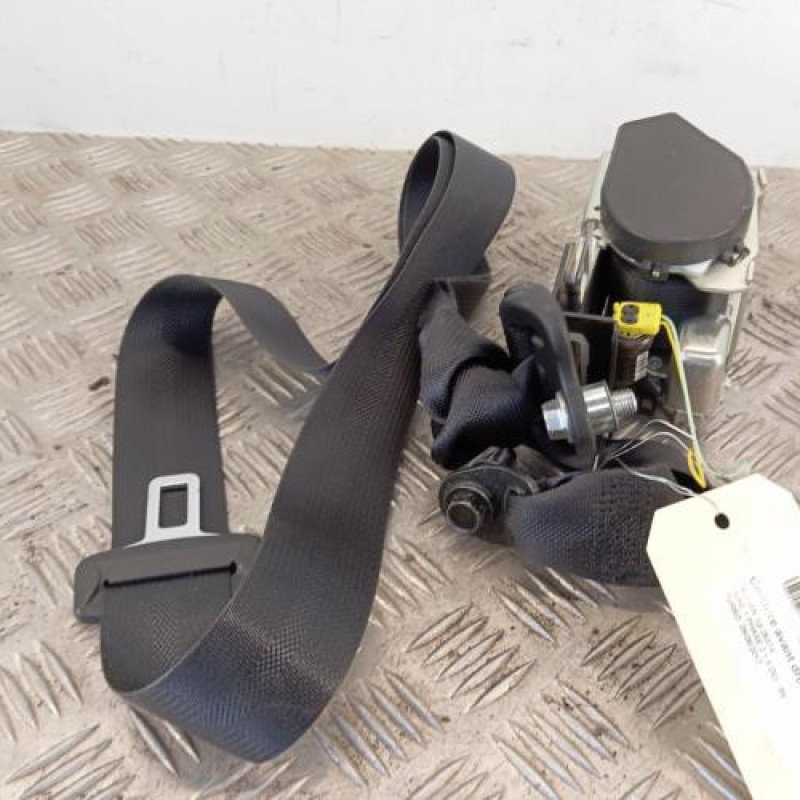 Ceinture avant droit NISSAN JUKE 1 Ceinture avant droit NISSAN JUKE 1
