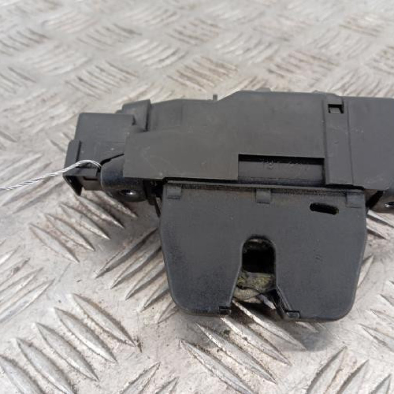 Serrure de hayon CITROEN C4 2