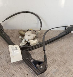 Leve vitre electrique avant gauche FORD FOCUS 1 Photo n°1