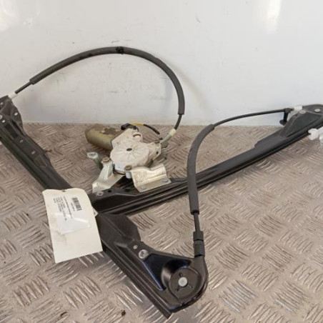 Leve vitre electrique avant gauche FORD FOCUS 1 Photo n°1