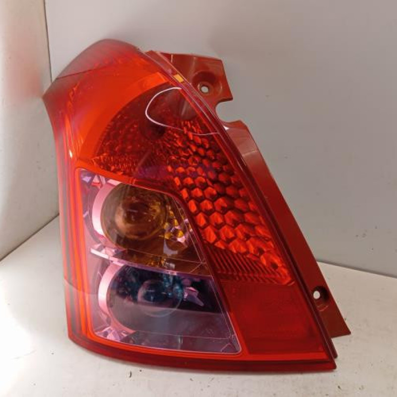 Feu arriere principal gauche (feux) SUZUKI SWIFT 3